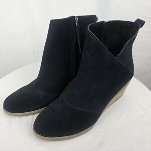 NWOB TOMS Black Suede Wedge Ankle Boots Sz 11M